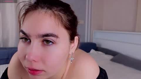 Snapshot of yukointerrante chatting on 12.03.25 Amy Novak online show from 12.03.25