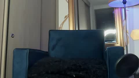 yulian 2811 online show from 01.24.25