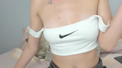 yulievans online show from 12.24.24