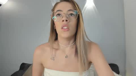 yulievans online show from 01.11.25