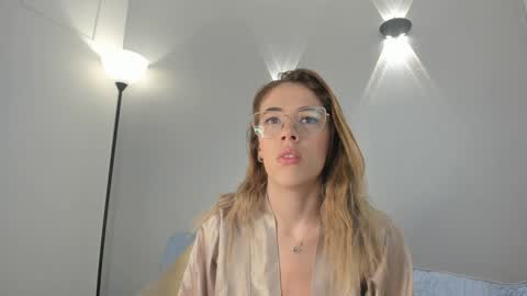 yulievans online show from 01.28.25