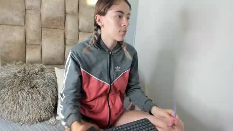 yulievans online show from 03.06.25