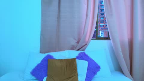 Yulina online show from 02.20.25