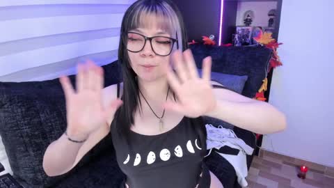 Snapshot of yume_aoki chatting on 12.07.24 Yume online show from 12.07.24