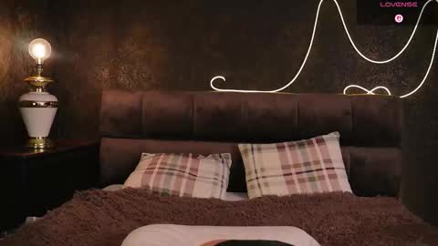 Snapshot of yumeaki chatting on 10.10.25 Ann online show from 10.10.25