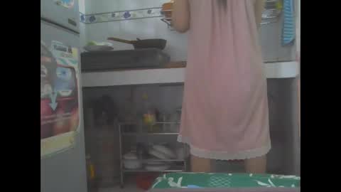 Snapshot of yumi123_ chatting on 10.11.25 yumi123_ online show from 10.11.25