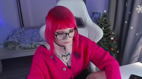 Snapshot of yumi_youkai chatting on 12.23.24 Yumi 3 online show from 12.23.24