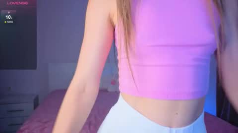 Yumi online show from 09.19.25