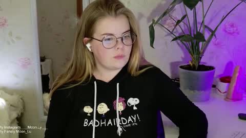 Polly online show from 09.28.25