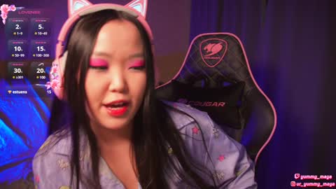 Snapshot of yummy_maya chatting on 12.06.24 Chimi online show from 12.06.24