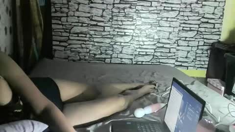 Snapshot of yummyhottiemom chatting on 02.23.25 yummyhottiemom online show from 02.23.25