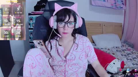 Snapshot of yuna_pink666 chatting on 10.22.25 yuna_pink666 online show from 10.22.25
