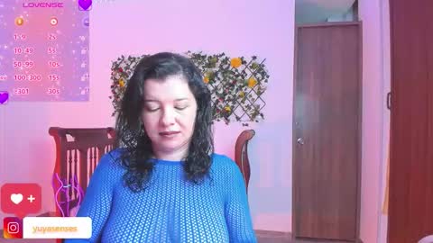 Snapshot of yuya_ss chatting on 10.18.25 Yuya online show from 10.18.25