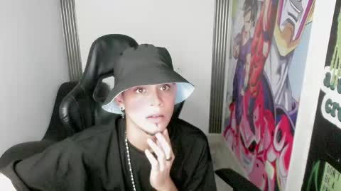 Snapshot of zacariass_ chatting on 12.28.24 ZACARIAS online show from 12.28.24