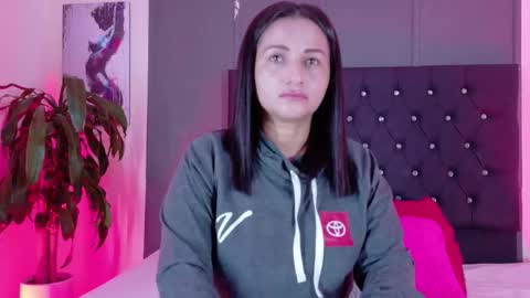 Zafiro Brown online show from 09.29.25