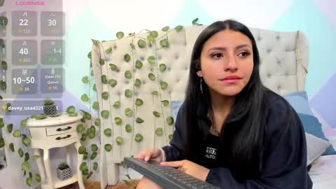 Zahara online show from 10.27.25