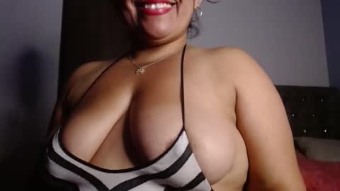 Snapshot of zahi_willx chatting on 09.22.25 Zahi ... wants to play with everyone...yessss online show from 09.22.25