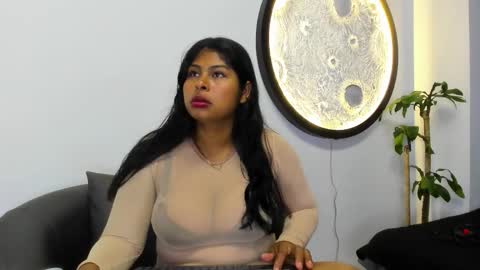 Zaira online show from 11.10.25