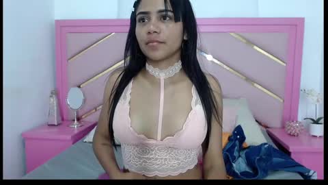Snapshot of zaira_angel chatting on 01.31.25 Zaira Angel online show from 01.31.25