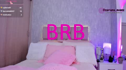 Snapshot of zarianaevanz chatting on 01.20.25 Zariana online show from 01.20.25