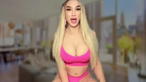 ZARINA online show from 02.06.25