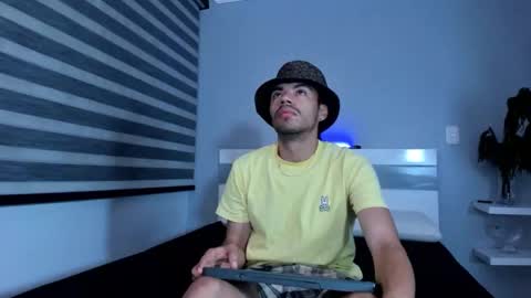 Snapshot of zaynshadow_ chatting on 10.20.25 zaynshadow_ online show from 10.20.25