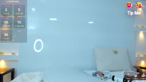 Zenda Evans online show from 03.03.25