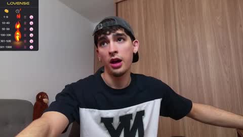 Snapshot of zenn_rush chatting on 12.17.24 Zenn online show from 12.17.24