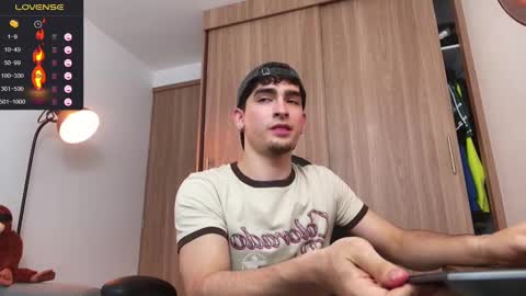 Snapshot of zenn_rush chatting on 01.02.25 Zenn online show from 01.02.25