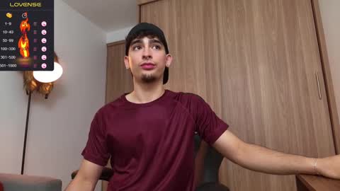 Snapshot of zenn_rush chatting on 01.12.25 Zenn online show from 01.12.25