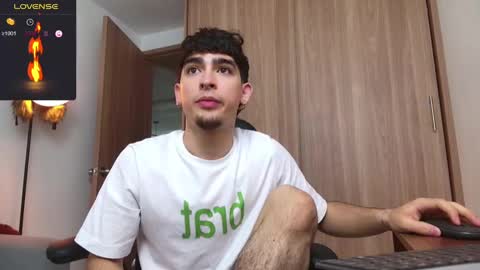 Snapshot of zenn_rush chatting on 01.14.25 Zenn online show from 01.14.25