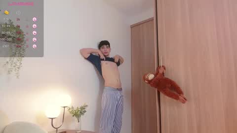 Snapshot of zenn_rush chatting on 03.10.25 Zenn online show from 03.10.25