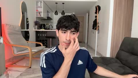 Snapshot of zenn_rush chatting on 10.31.25 Zenn online show from 10.31.25