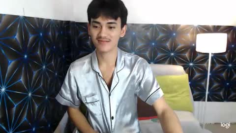 Snapshot of zevierbalte chatting on 01.17.25 zavier skinny asian online show from 01.17.25