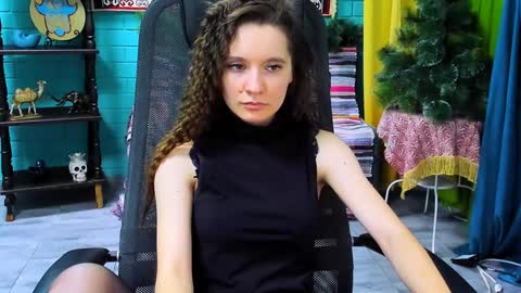Snapshot of zianichols chatting on 01.17.25 zianichols online show from 01.17.25