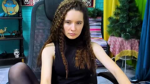 Snapshot of zianichols chatting on 01.20.25 zianichols online show from 01.20.25
