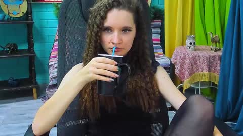 Snapshot of zianichols chatting on 01.22.25 zianichols online show from 01.22.25