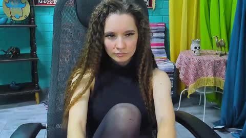 Snapshot of zianichols chatting on 01.23.25 zianichols online show from 01.23.25
