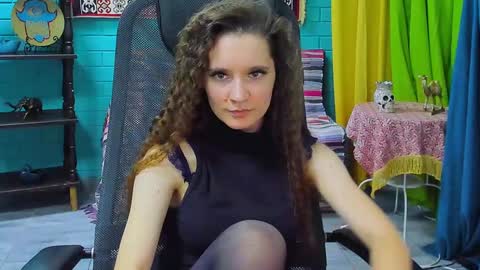 Snapshot of zianichols chatting on 01.24.25 zianichols online show from 01.24.25