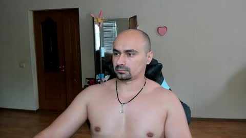 Snapshot of ziesh chatting on 09.20.25 Ziesh online show from 09.20.25