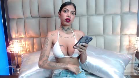 CAMILA online show from 01.04.25