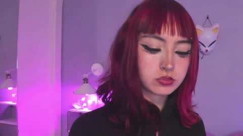 Snapshot of zoe_lynch_ chatting on 10.16.25 Zoe Lynch online show from 10.16.25