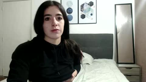 Snapshot of zoe_mill33r chatting on 02.26.25 Zoe online show from 02.26.25