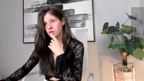 Snapshot of zoe_olsen__ chatting on 03.03.25 Zoe Olsen online show from 03.03.25