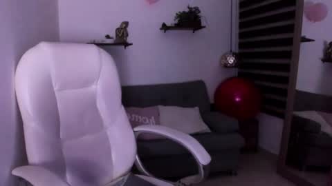 Snapshot of zoe_turnner_18 chatting on 11.23.25 Zoe online show from 11.23.25