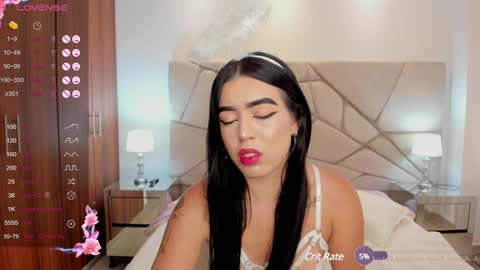 Snapshot of zoee_jackson chatting on 12.12.24  zoee jackson online show from 12.12.24