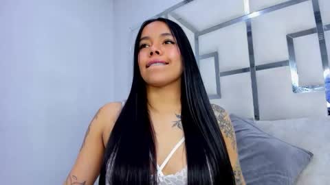 ZoeSwam online show from 10.21.25