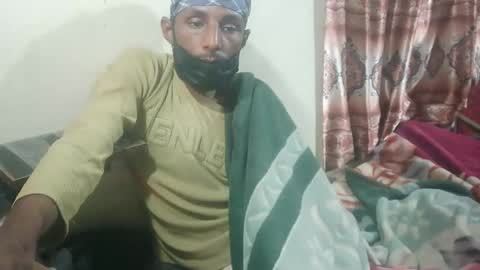 Snapshot of zoyakhan803 chatting on 02.24.25 zoyakhan803 online show from 02.24.25