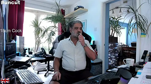 OnlineBossUK online show from 09.10.25