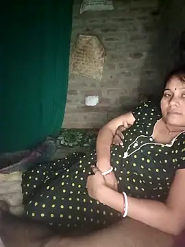 Snapshot of amritakk1298 chatting on 11.15.25 amritakk1298 online show from 11.15.25